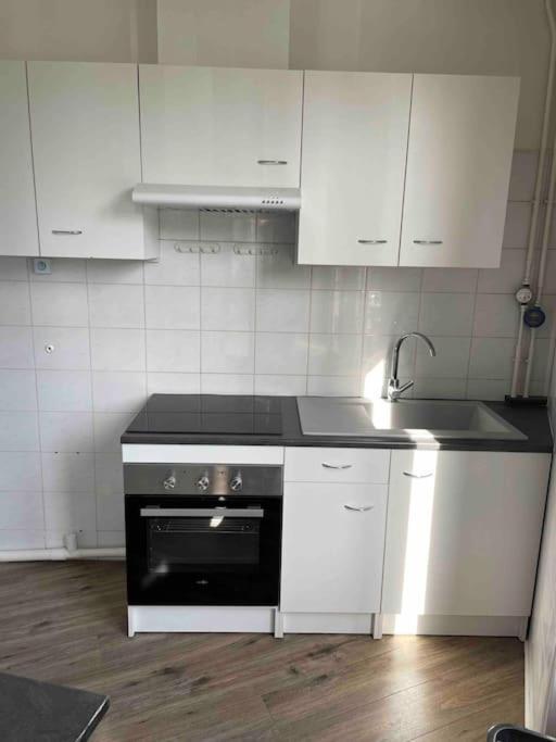 Le Tanneur Apartment เอแปร์เน ภายนอก รูปภาพ